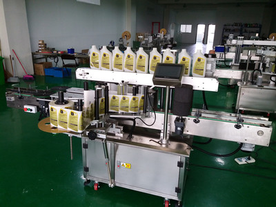 全自动定位圆瓶贴标机 智能贴标机械助力生产效率提升